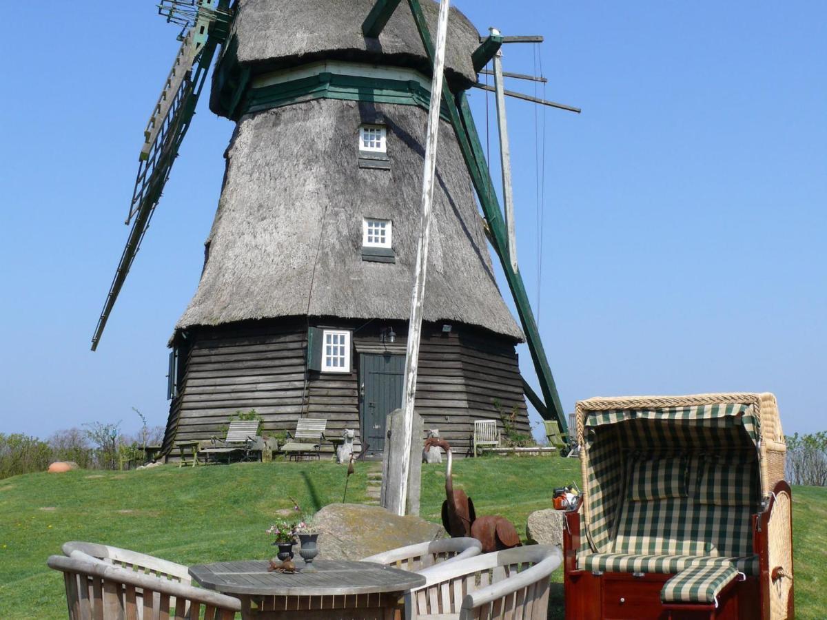 Beautiful Authentic Mill Close To The Beach Wangels الغرفة الصورة